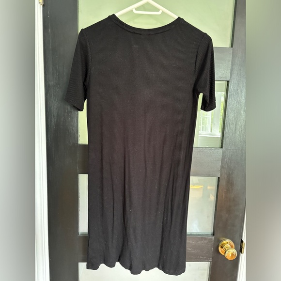 T-shirt dress - Picture 2 of 4